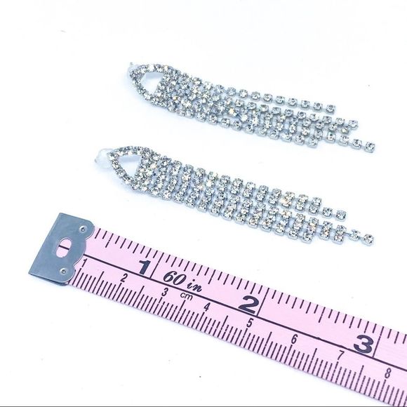 NWT Crystal Silver Chandelier Tassel Earring - Picture 5 of 7